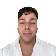 Alla ricerca di un tutor o un insegnante privato per le tue lezioni di lingua? Hai trovato ciò che cercavi.